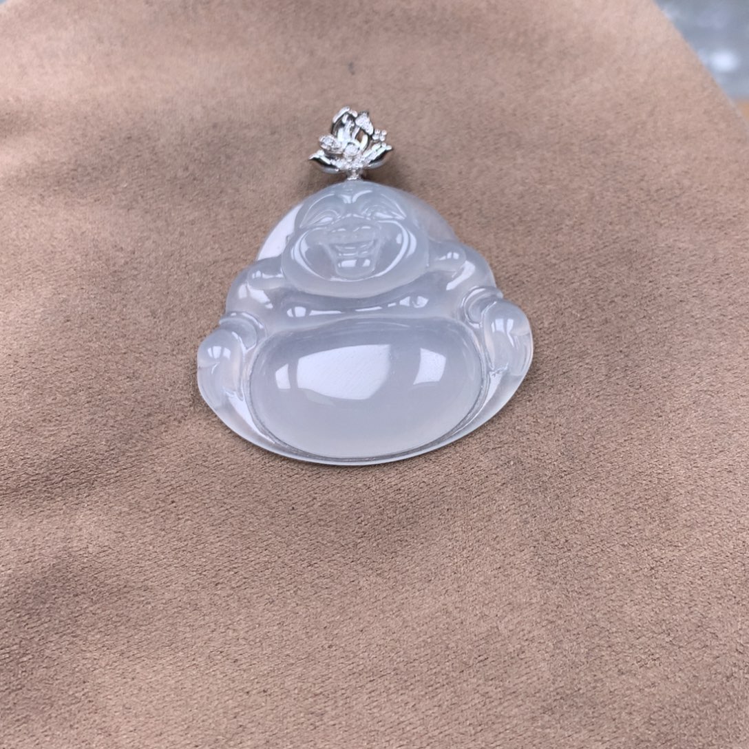 翡翠18K金镶嵌颈饰缅甸翡翠