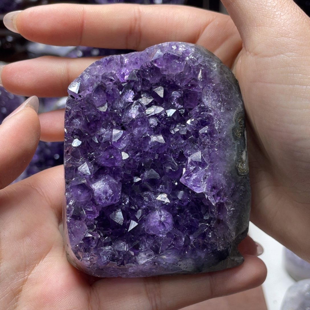 紫晶大型摆件（非配饰）未镶嵌