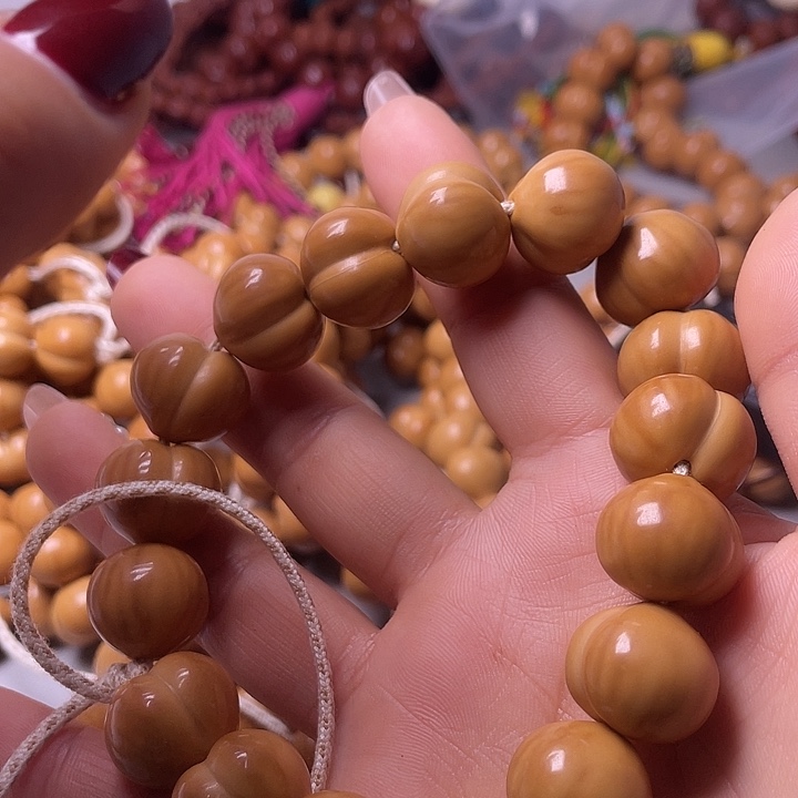 ღ****手串猴头核桃17尺寸镜面柯基屁桃手持全品无暇