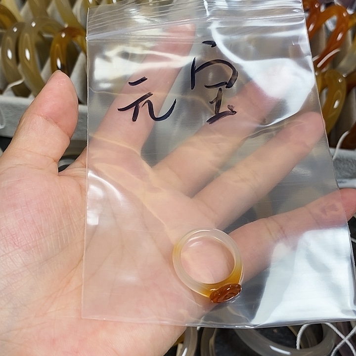****儿未镶嵌玛瑙/玉髓珠宝半成品