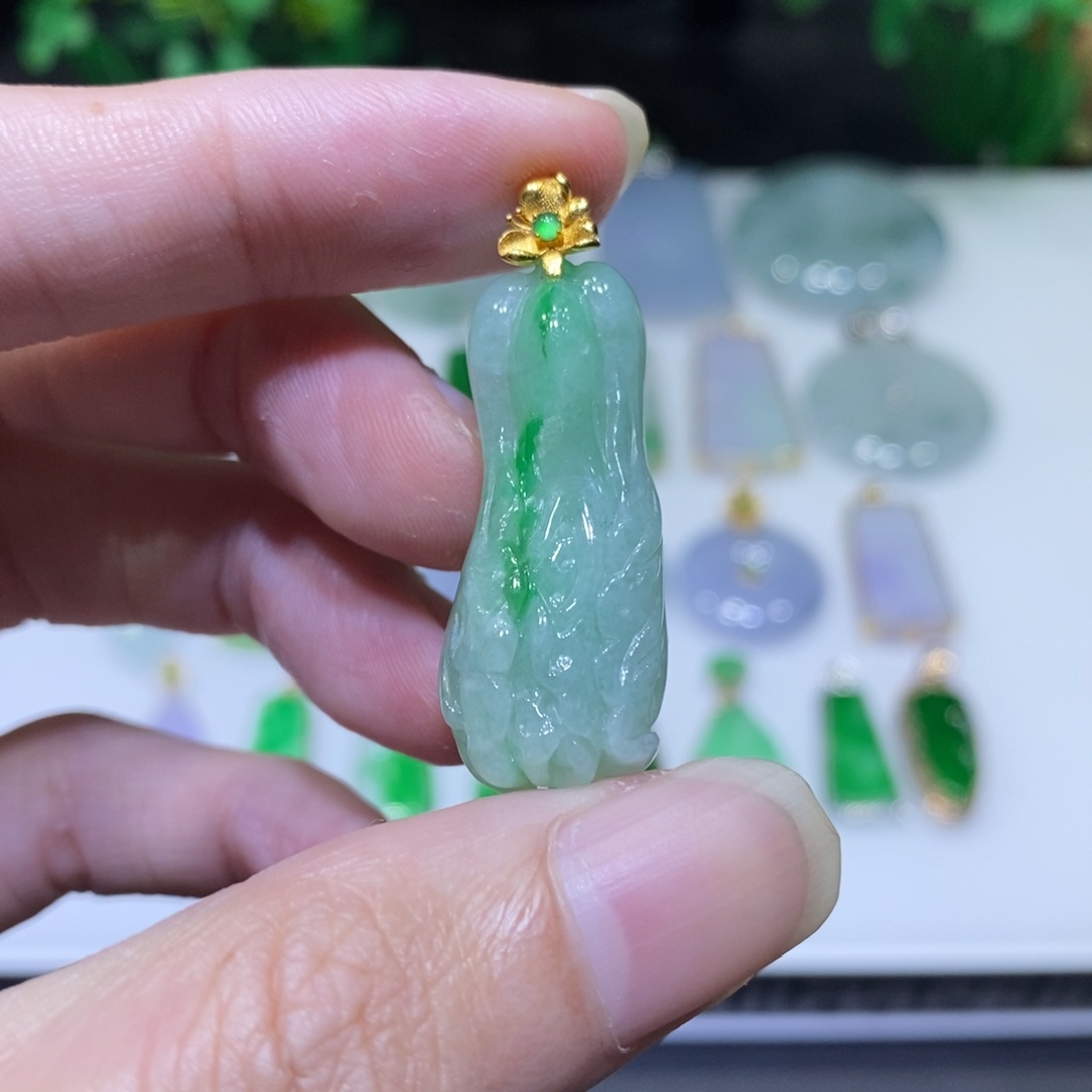 翡翠18K金镶嵌吊坠(不含链)