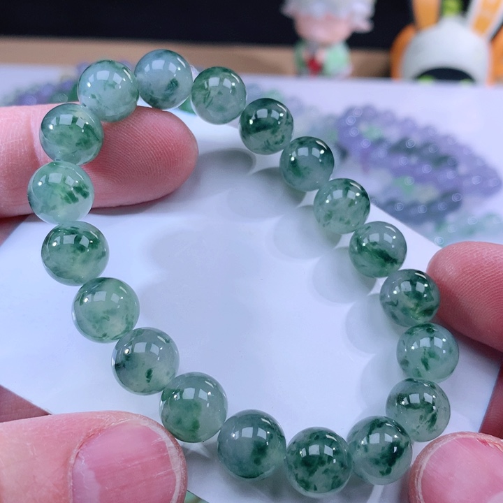 翡翠手链未镶嵌芸*翡翠