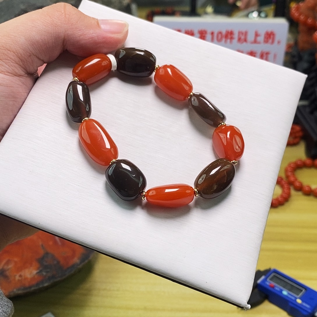 南红玛瑙未镶嵌手链