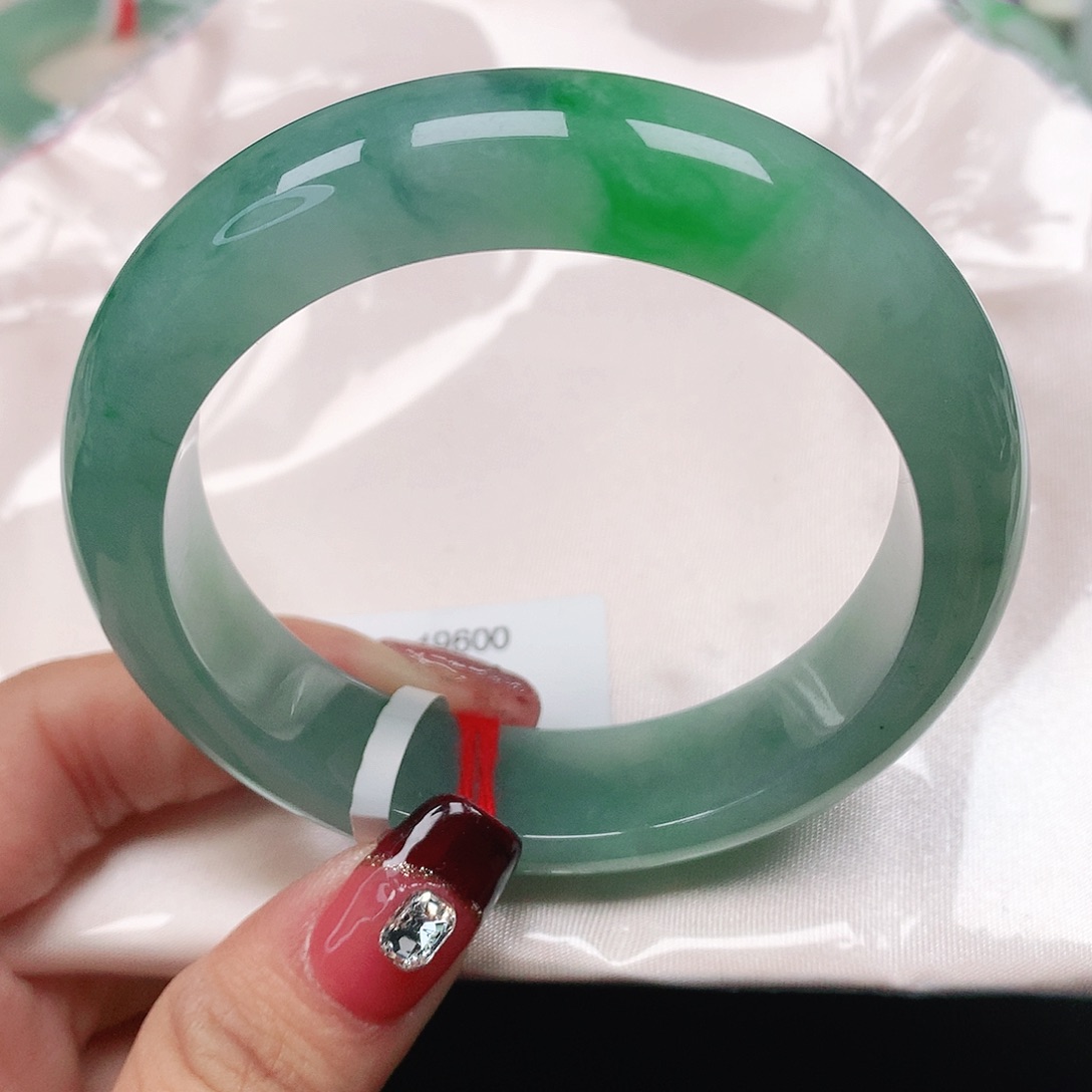 翡翠手镯未镶嵌天然翡翠手镯53