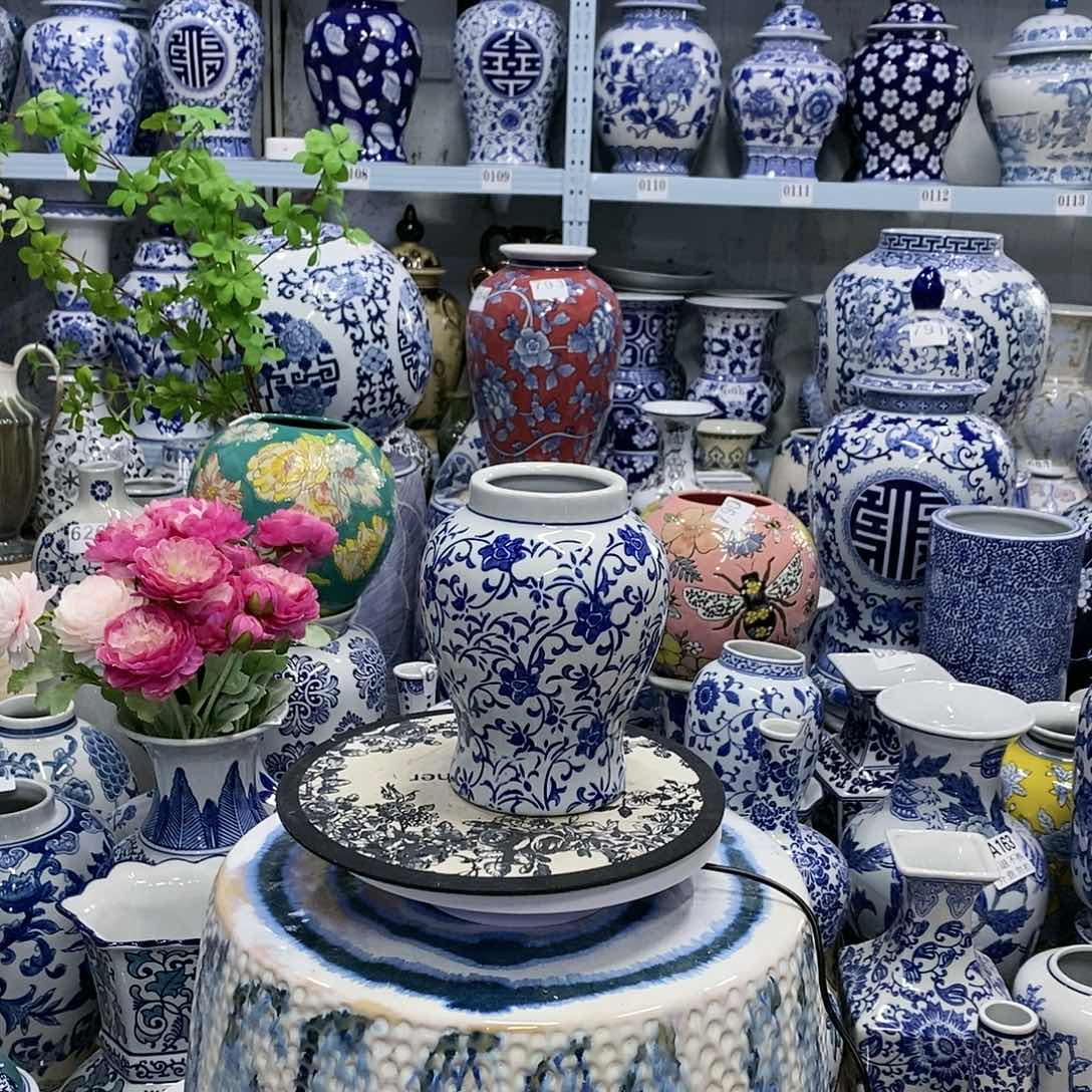 【闪购商品】摆件香薰瓶瓷器摆件………………………………