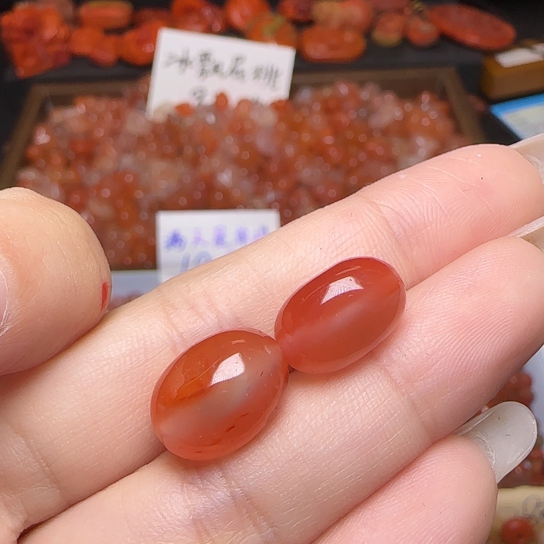 南红玛瑙未镶嵌颈饰