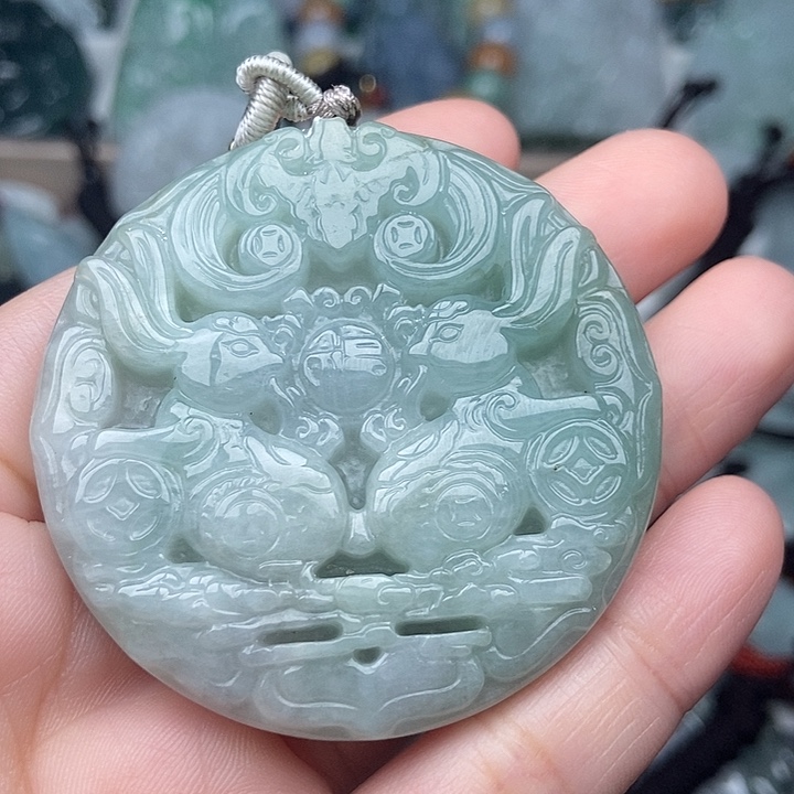 翡翠未镶嵌颈饰翡翠双面