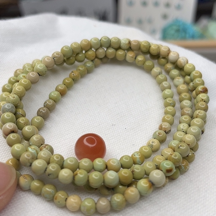 南红玛瑙未镶嵌珠宝奇石