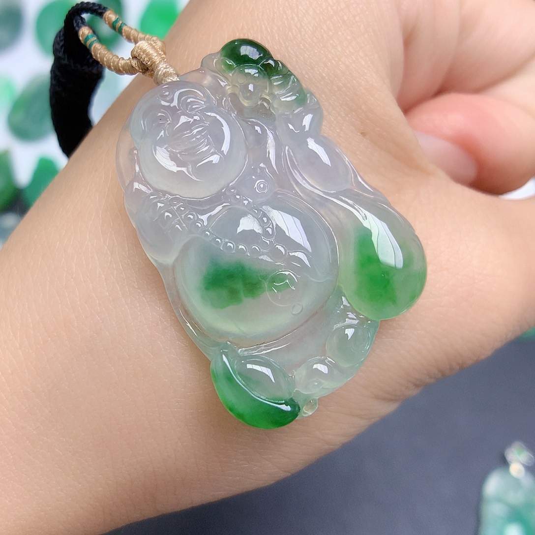 翡翠颈饰未镶嵌逍遥佛