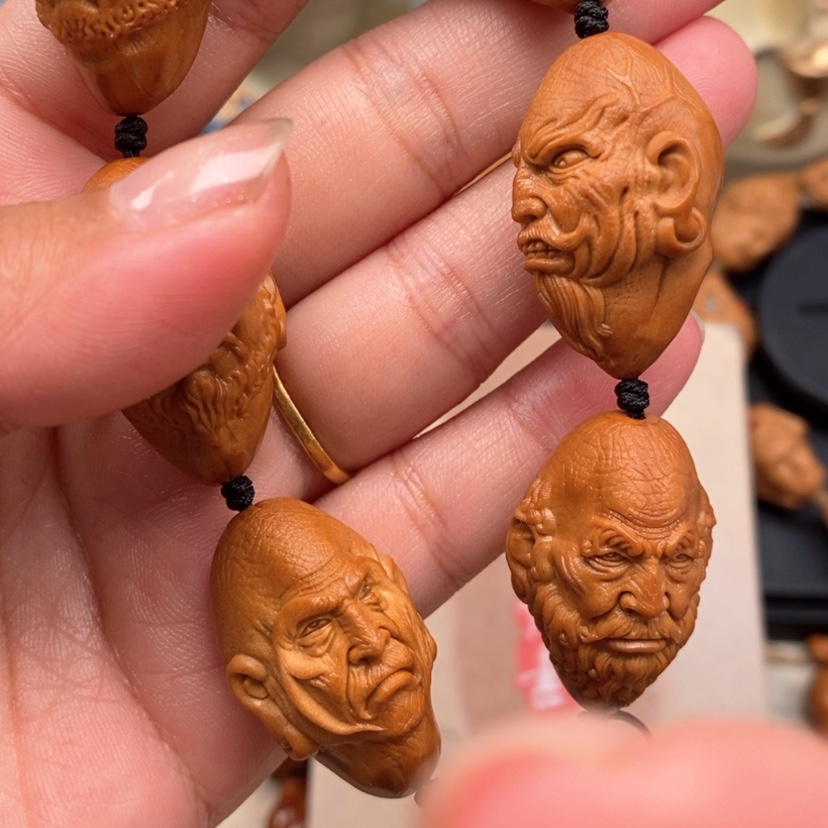 【闪购商品】橄榄核吊坠橄榄手工雕刻工艺