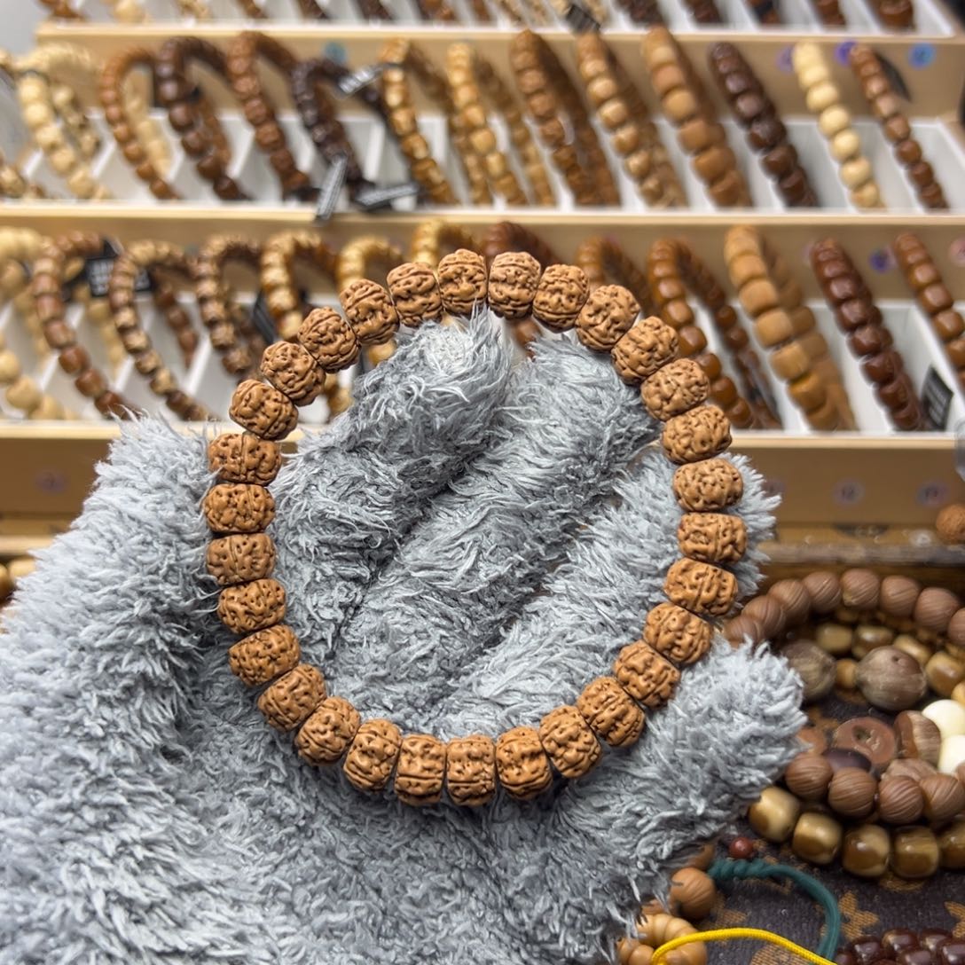 未****手串紫金鼠老树王10