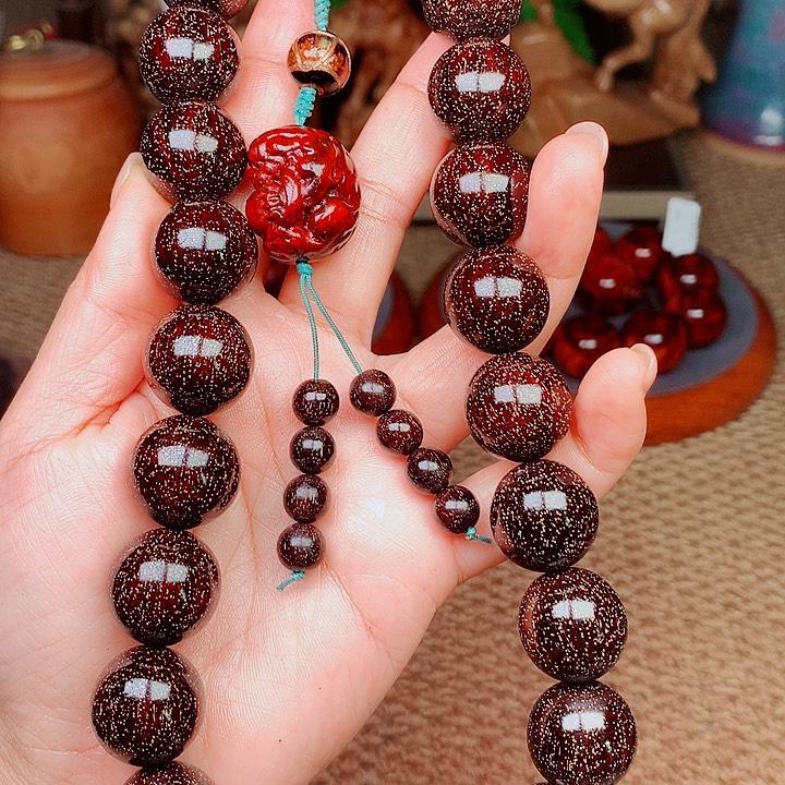 檀香紫檀（小叶紫檀）桃1.8手持