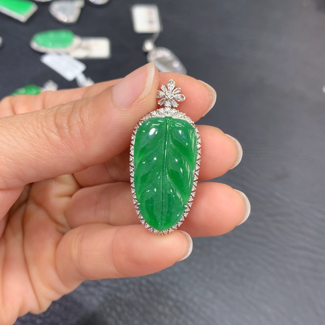 翡翠18K金镶嵌吊坠(不含链)