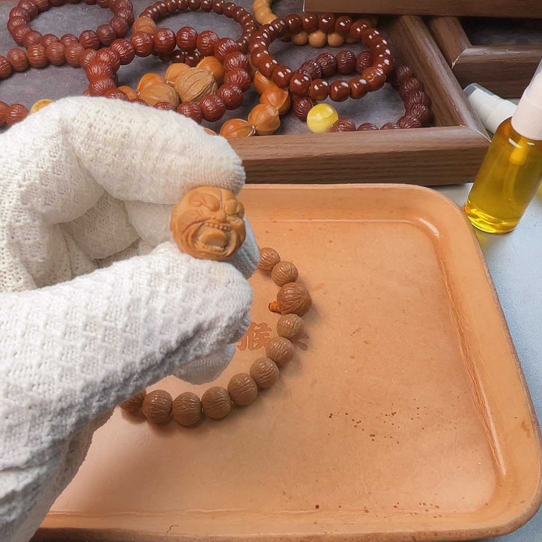 手串猴头核桃舔僧