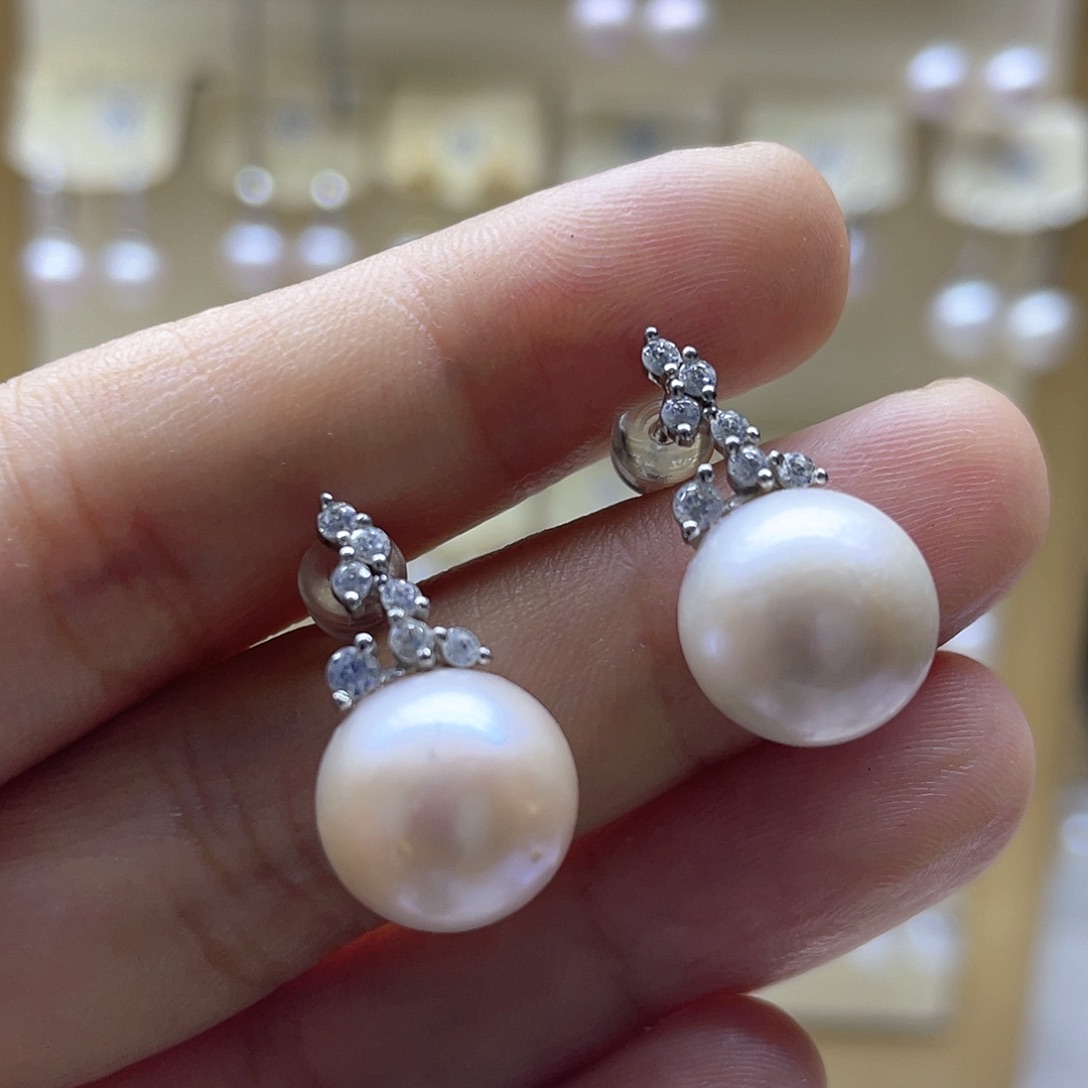 银S925镶嵌淡水珍珠耳饰
