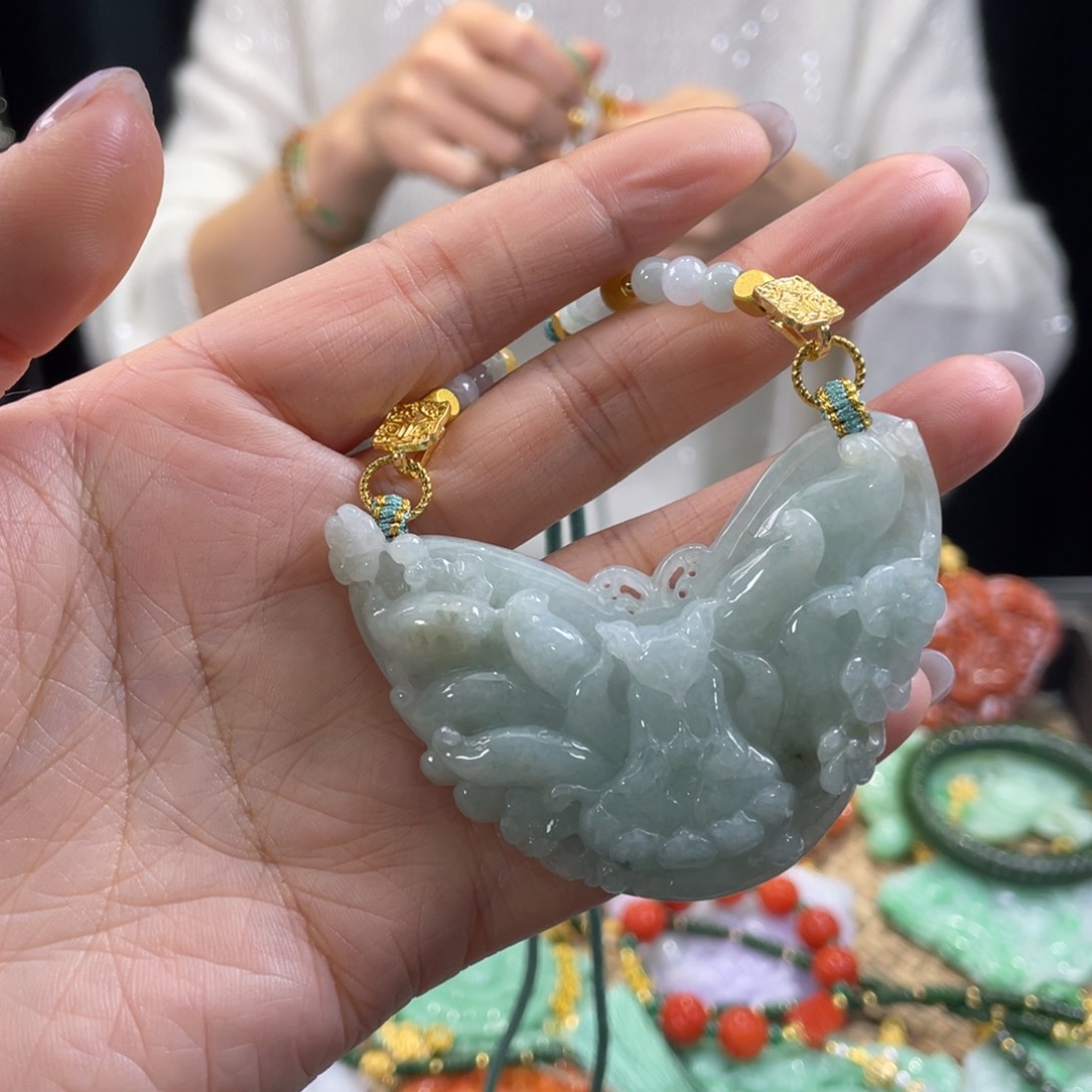 翡翠颈饰未镶嵌代编织