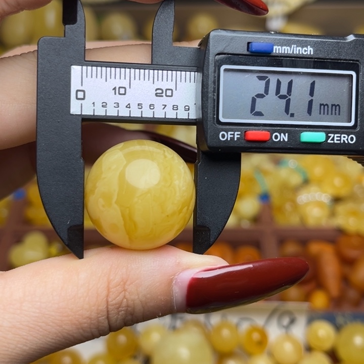 蜜蜡未镶嵌珠宝奇石鸡油黄满蜡妖花圆珠微瑕