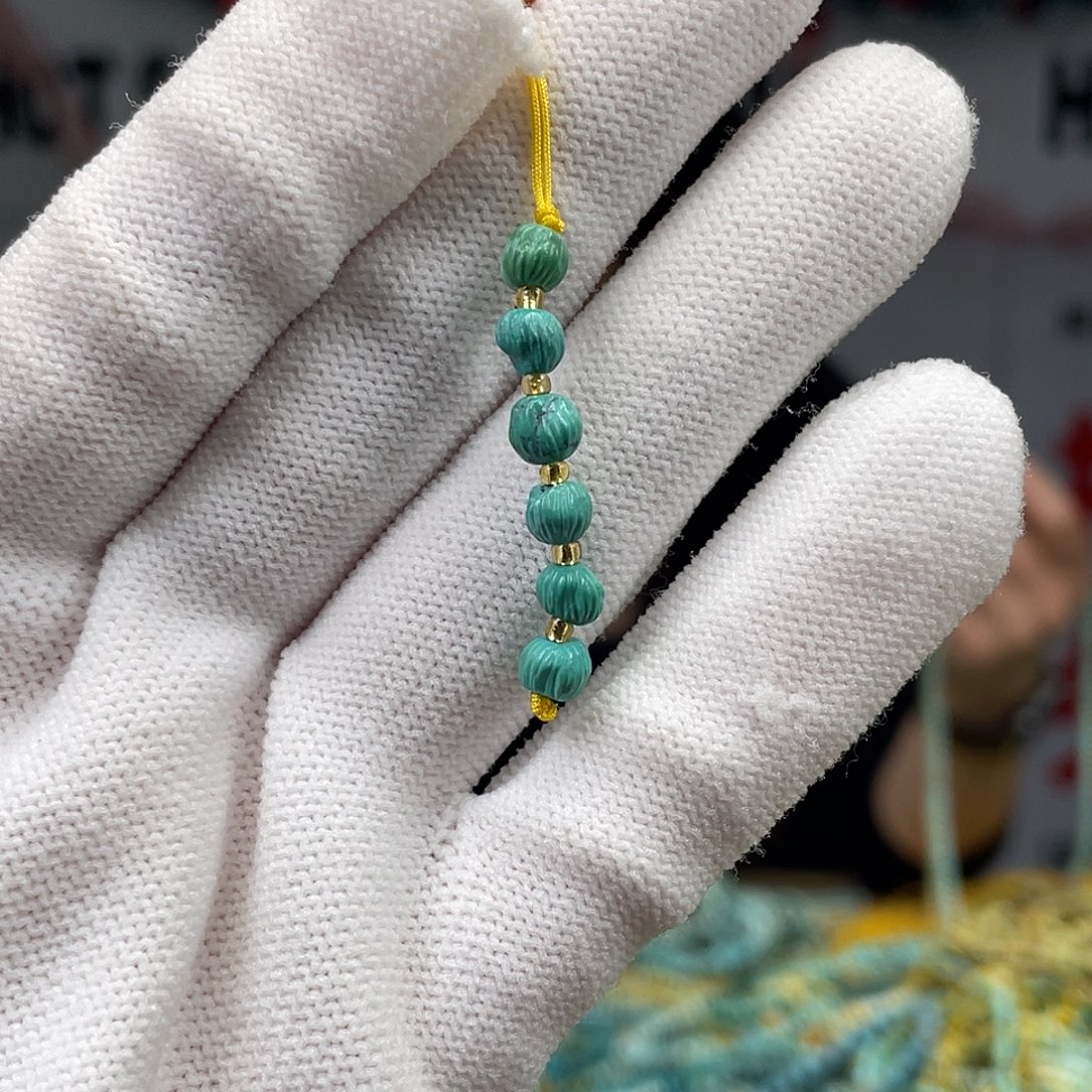 绿松石未镶嵌挂件