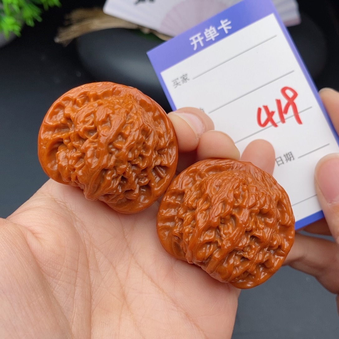 文玩核桃把件43红狮子419