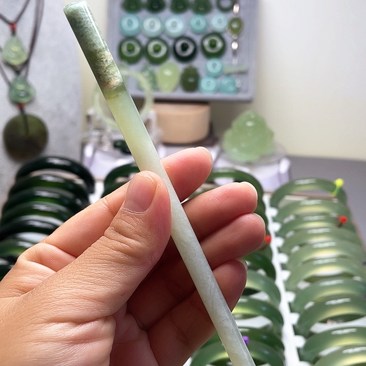 未镶嵌蛇纹石玉手镯