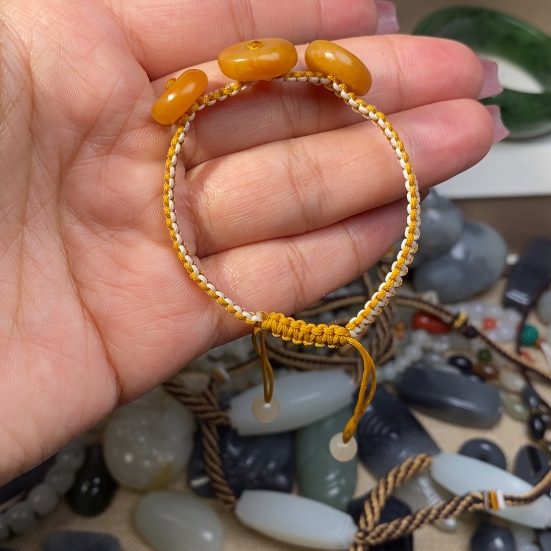 W***Y颈饰未镶嵌和田玉