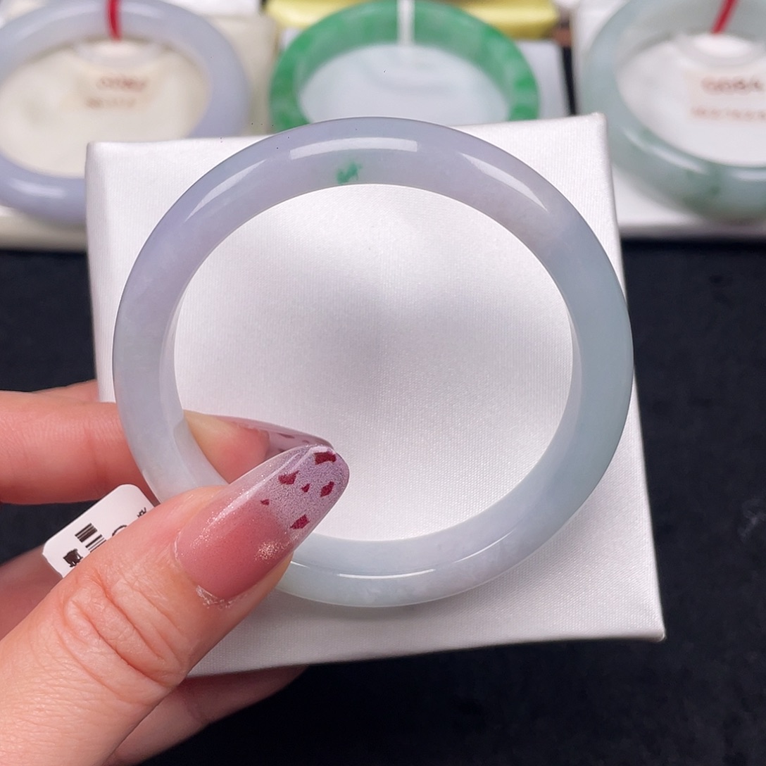 翡翠未镶嵌手镯081