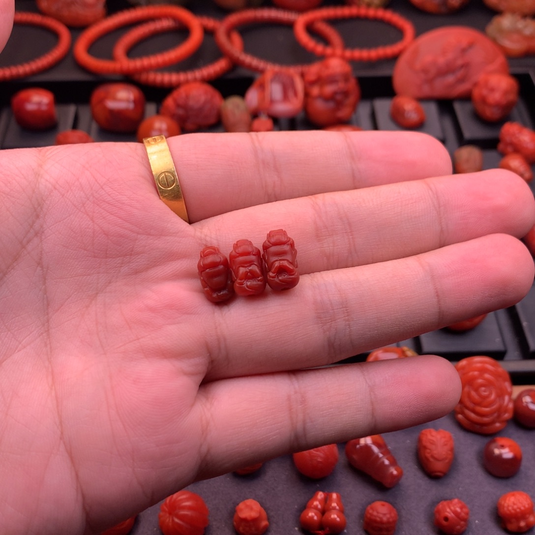 南红玛瑙未镶嵌南红精工雕刻不闻不问不看7mm+多样性发其一