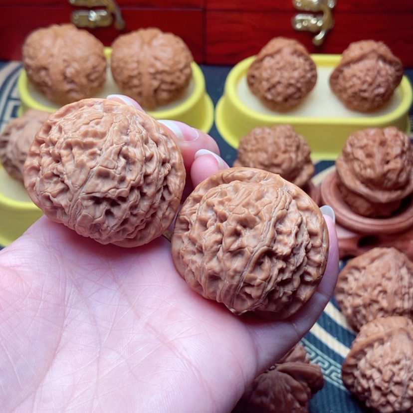 【闪购商品】文玩核桃把件史***濟水龙纹