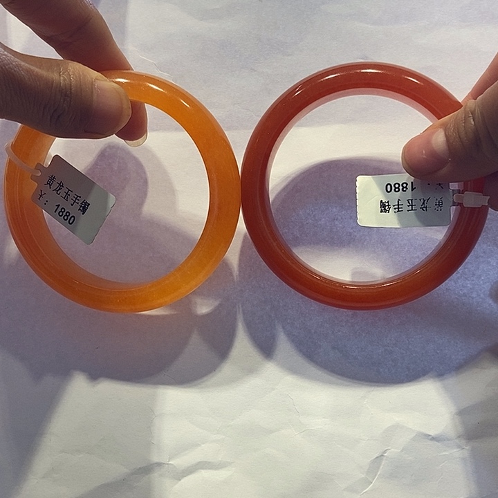 石英质玉（黄龙玉）手镯未镶嵌