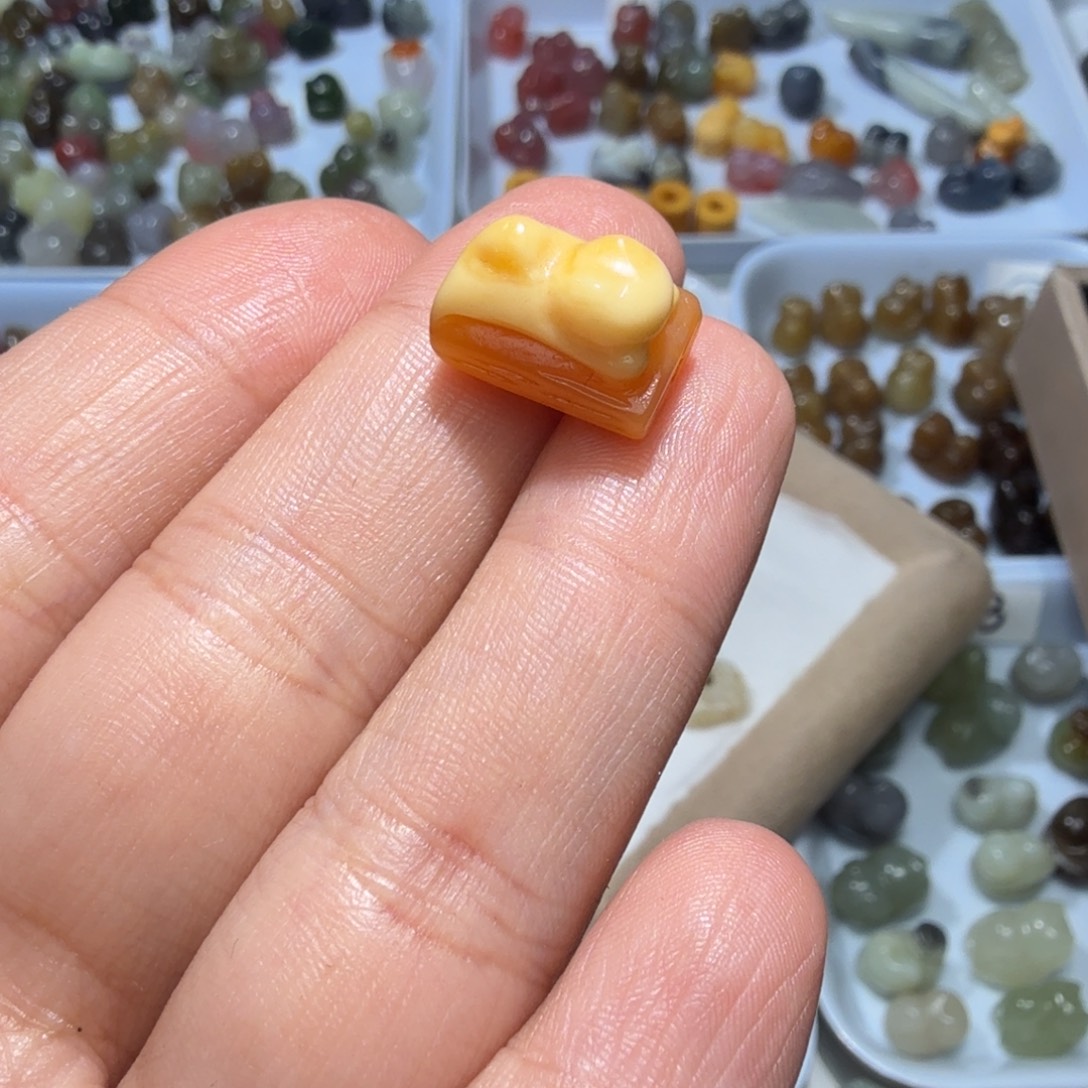 和田玉未镶嵌珠宝奇石