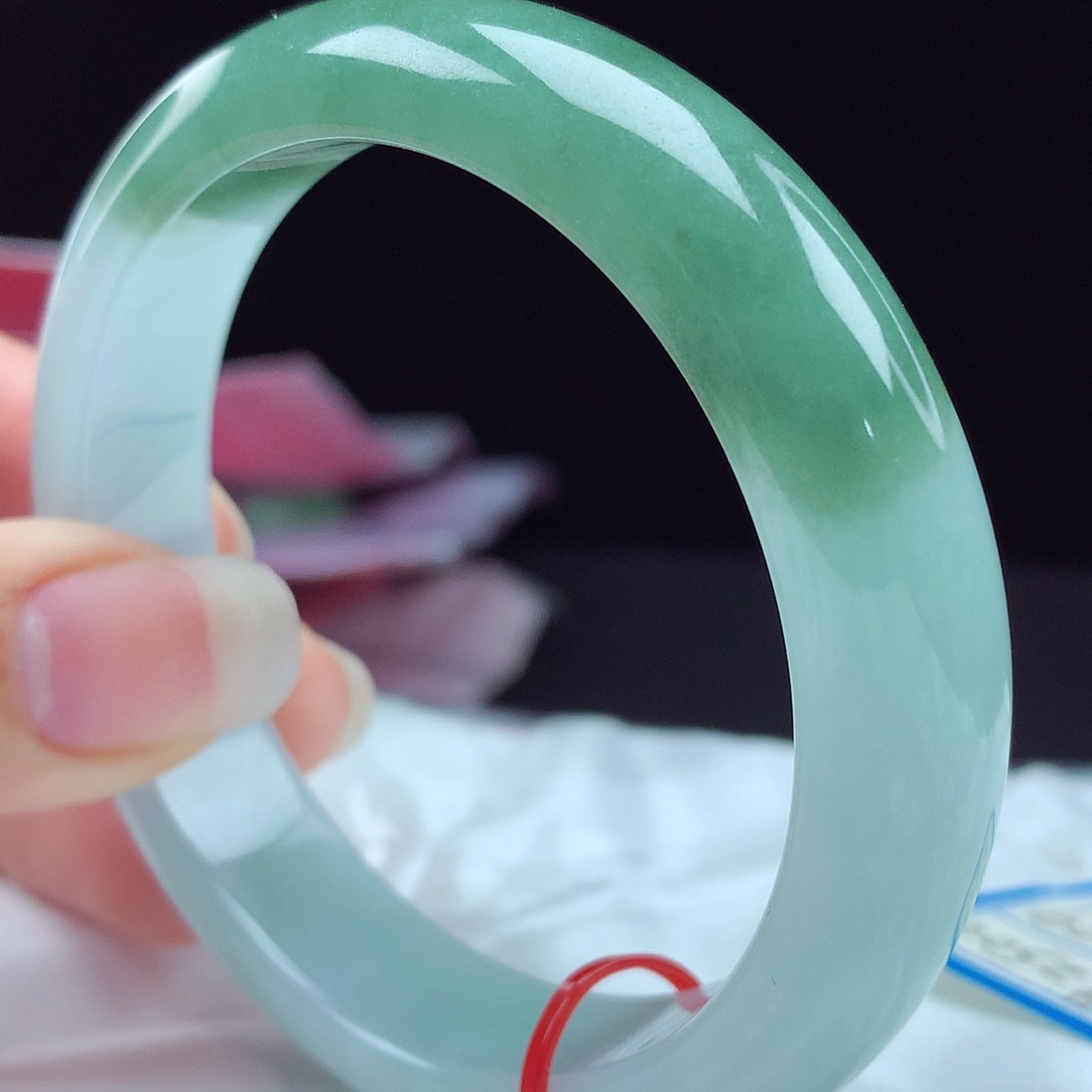 未镶嵌手镯翡翠83079，