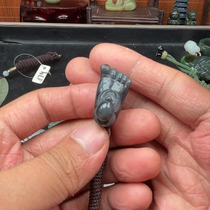 和田玉吊坠未镶嵌