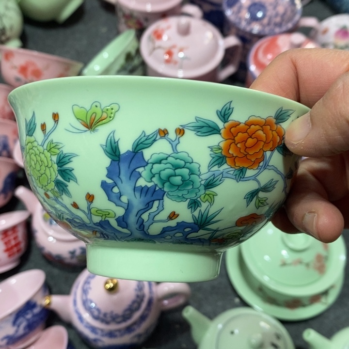 摆件瓷绿稀土蝴蝶牡丹五寸碗