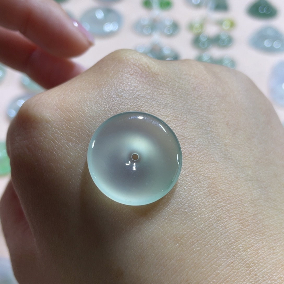 颈饰未镶嵌翡翠扣子