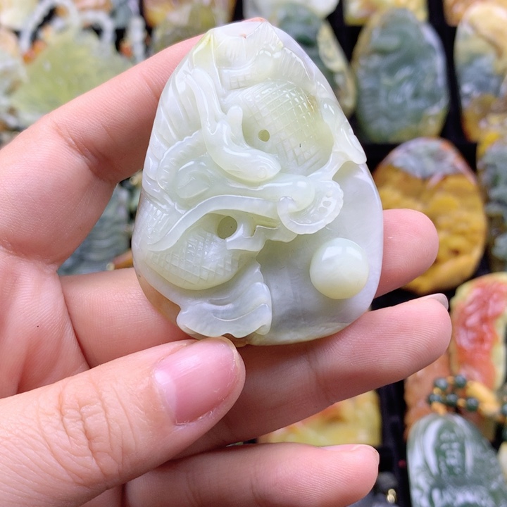 岫玉挂坠未镶嵌挂坠