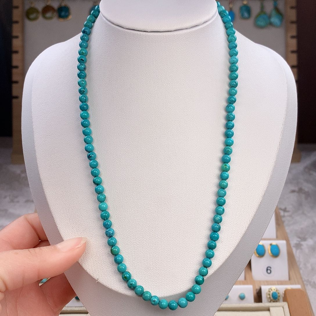 绿松石颈饰未镶嵌