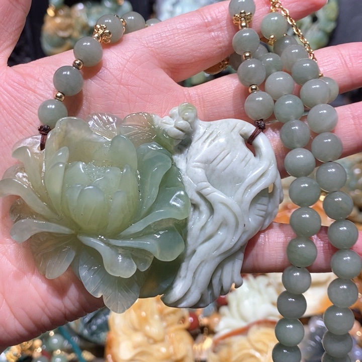 岫玉毛衣链未镶嵌