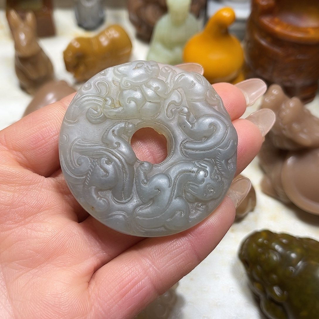 白玉菩提吊坠白玉菩提吊坠