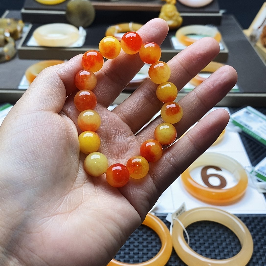 石英质玉（黄龙玉）未镶嵌手镯