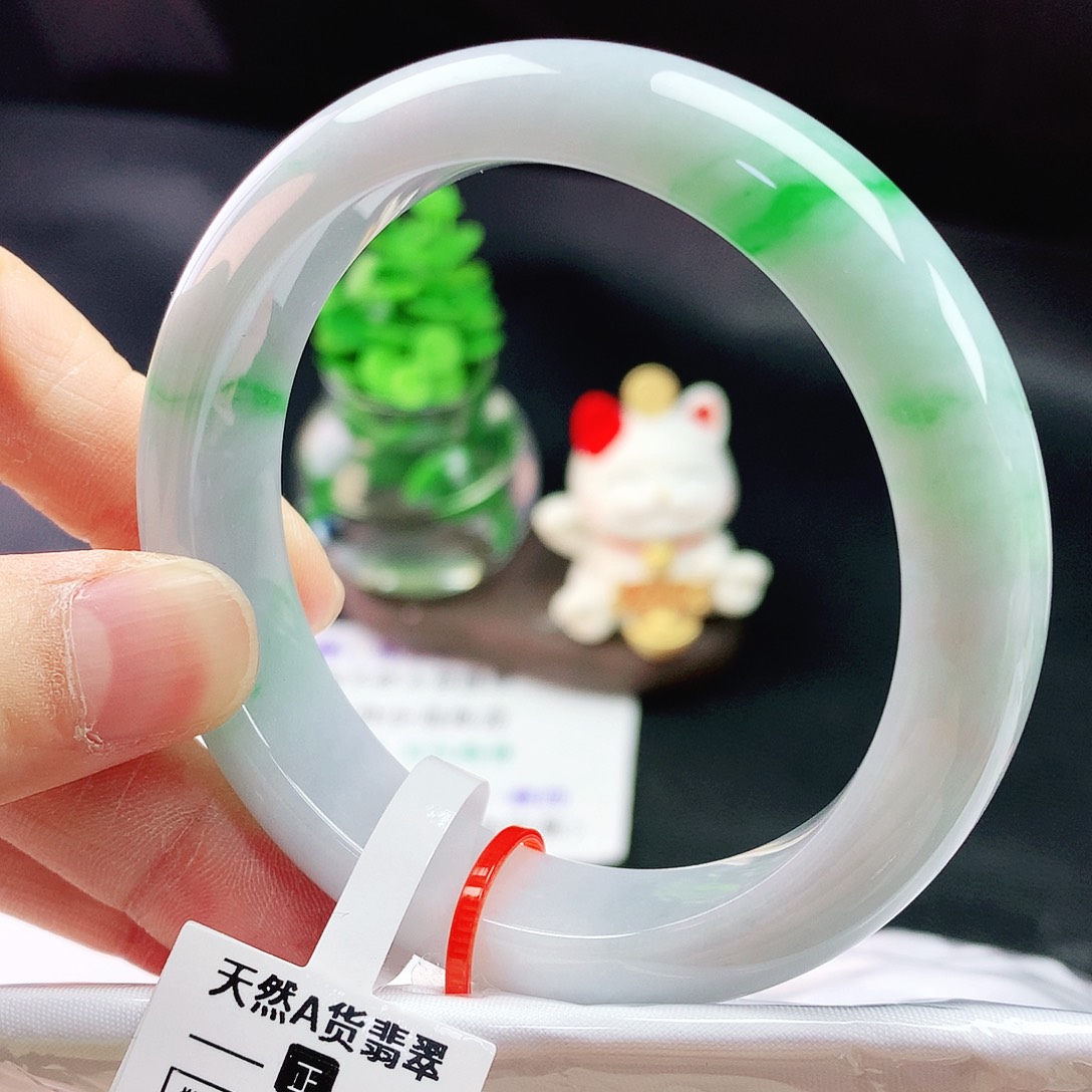 未镶嵌手镯翡翠55轮胎