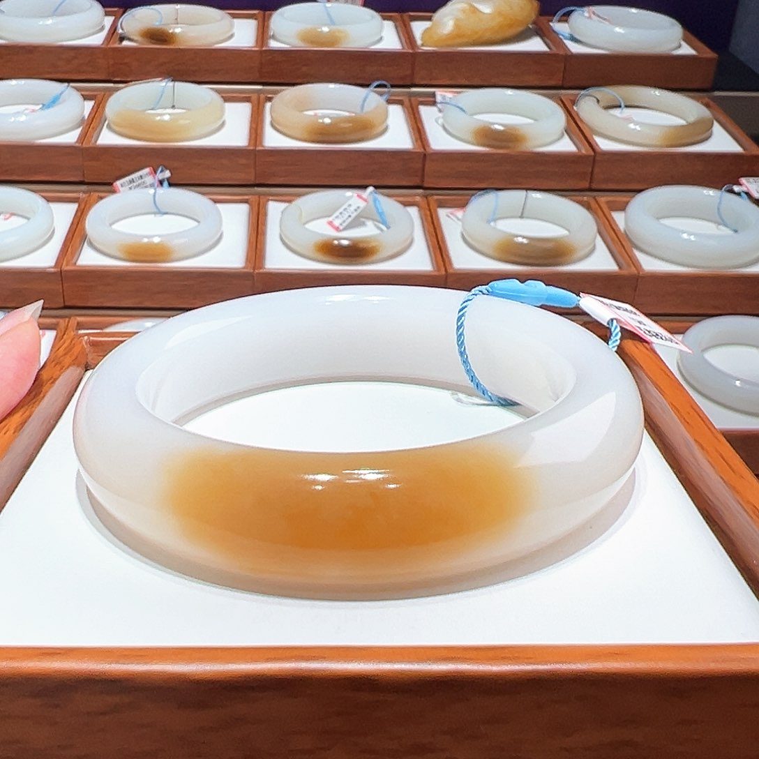 和田玉手镯55/56未镶嵌