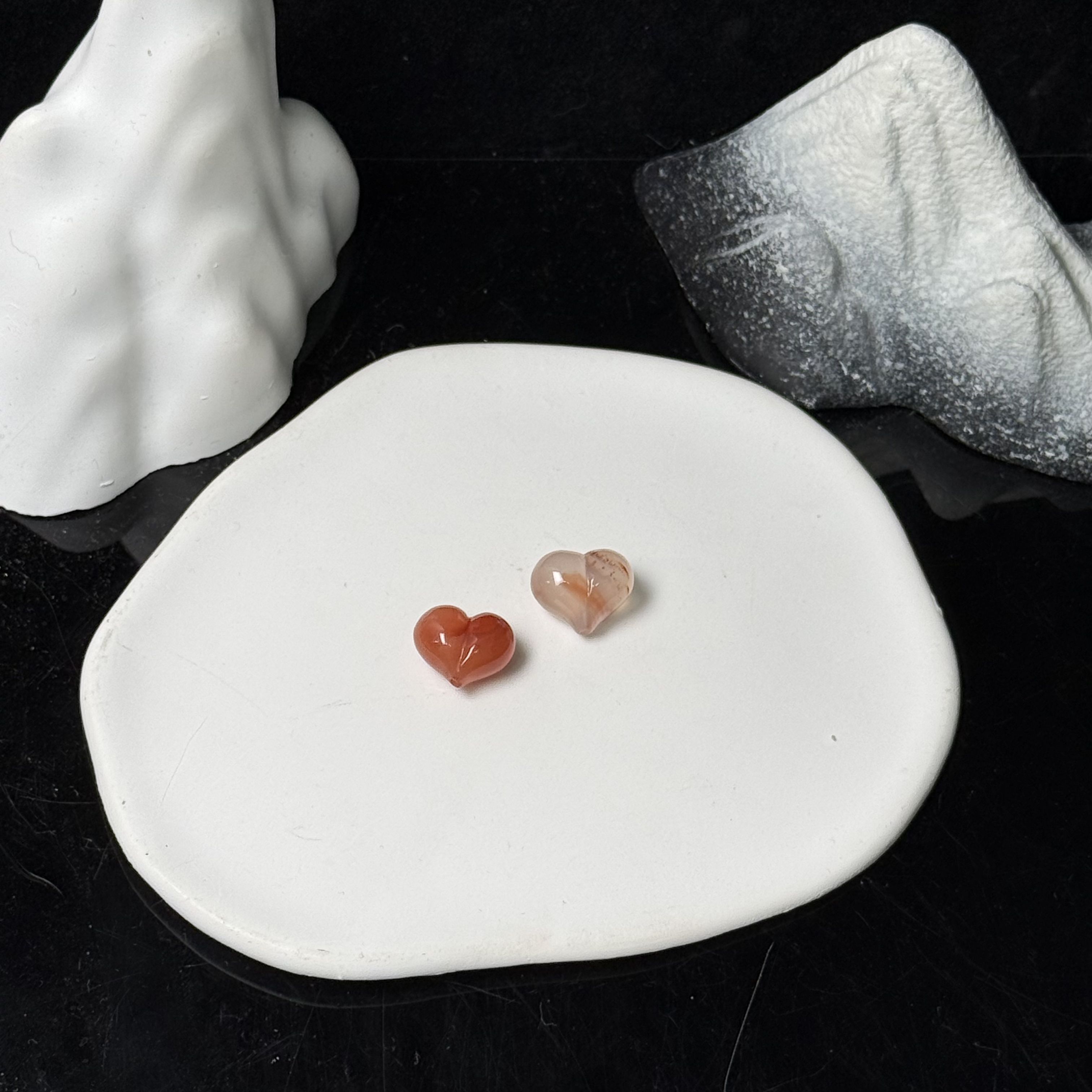 南红玛瑙屁桃配件2.5g-3.5g （多样性发一）