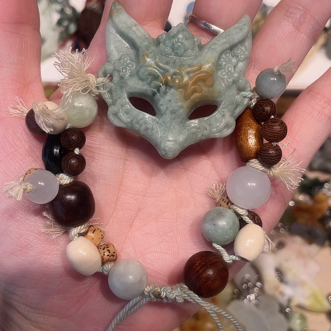 蛇纹石玉合金颈饰