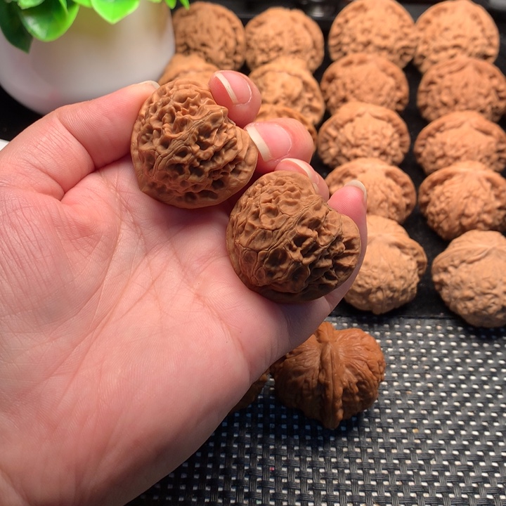 文玩核桃把件万*39宫灯