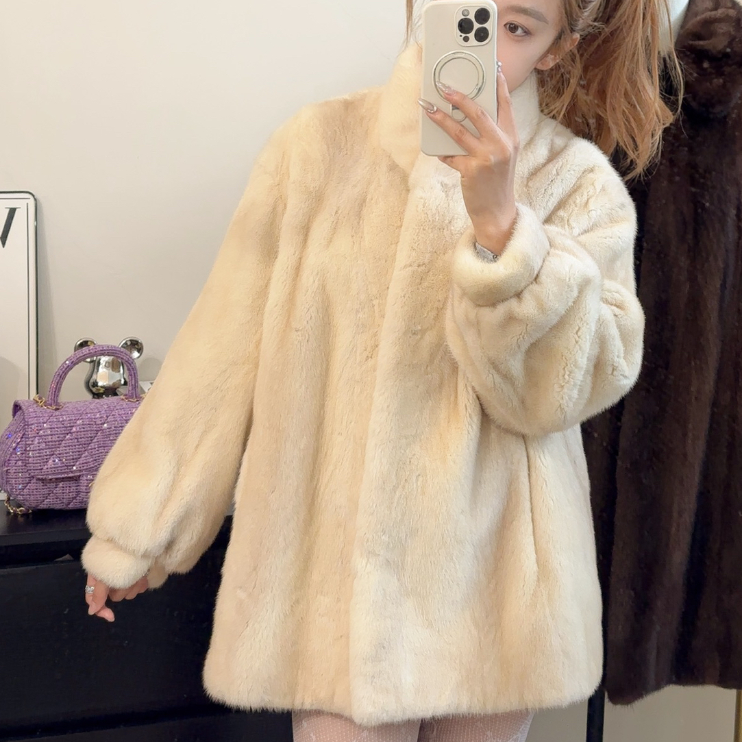 米黄立领流星变奏2025进口水貂皮草短二天鹅绒整貂网红直播福利