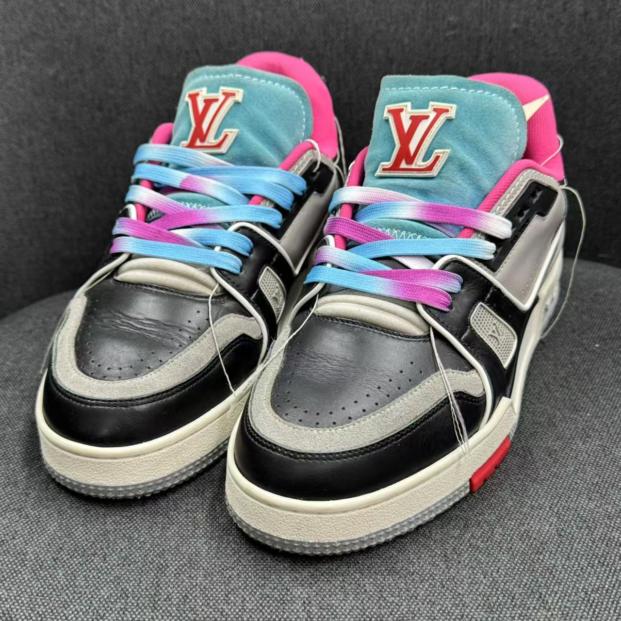 99新 LouisVuitton/路易威登 经典走秀款黑水泥配色trainer奢鞋
