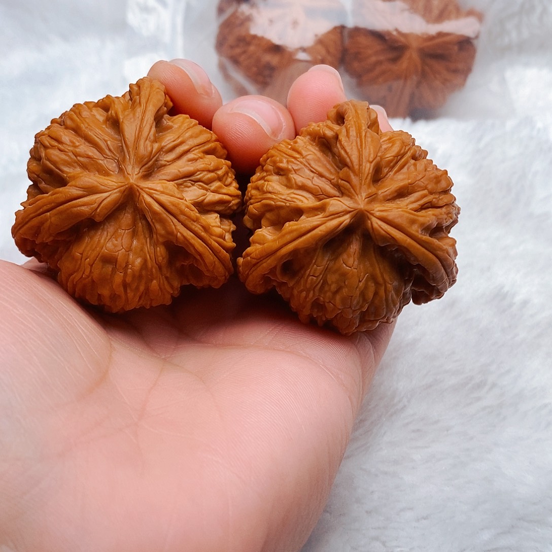 汉***划文玩核桃吊坠三棱