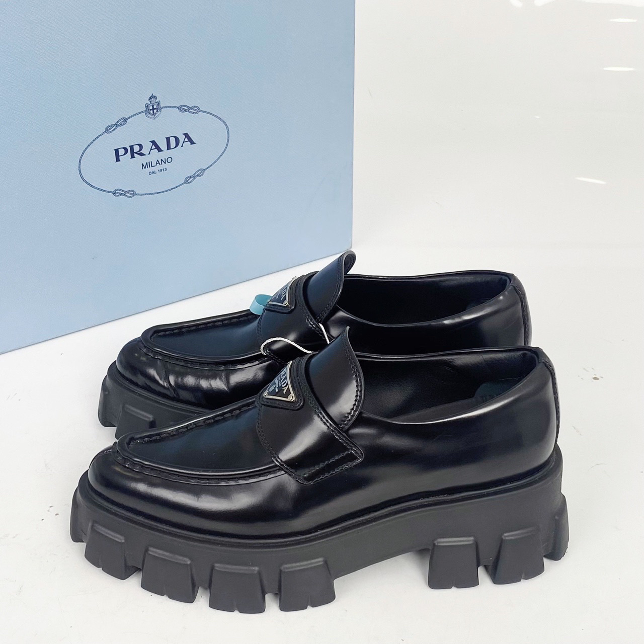 99新 Prada/普拉达 36.5码 Prada普拉达 乐福鞋 95新 lm543