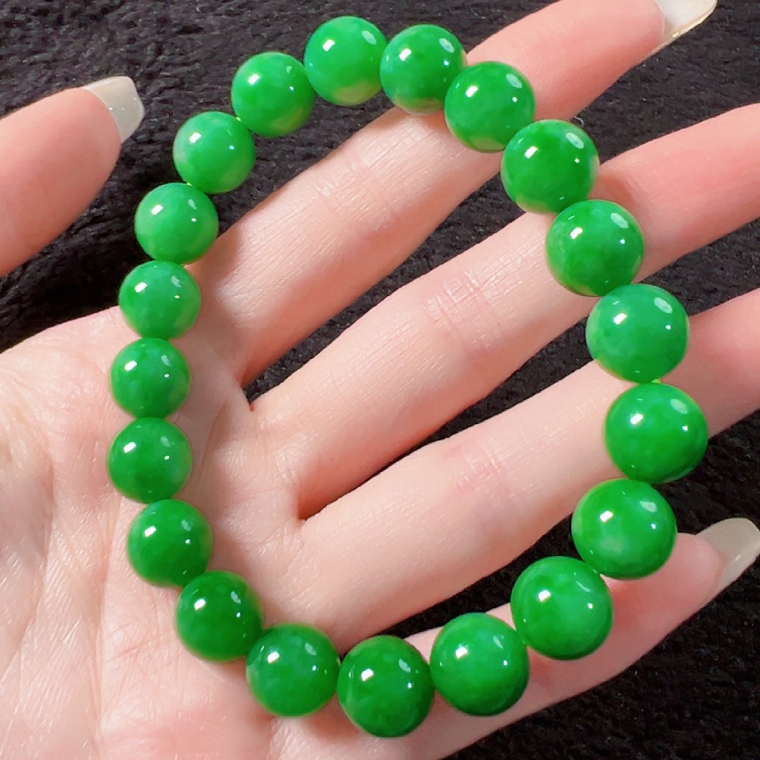 翡翠未镶嵌手串签收后24小时鉴赏期，过时不退