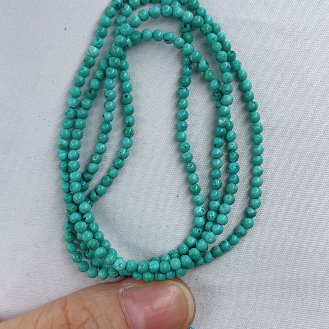 绿松石颈饰未镶嵌